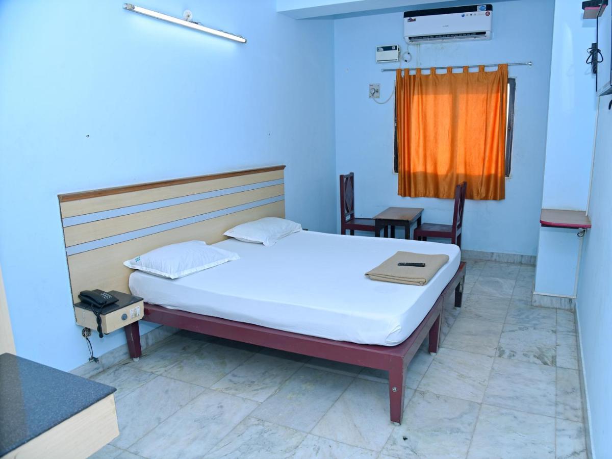 Hotel Aditya Puducherry Exterior foto