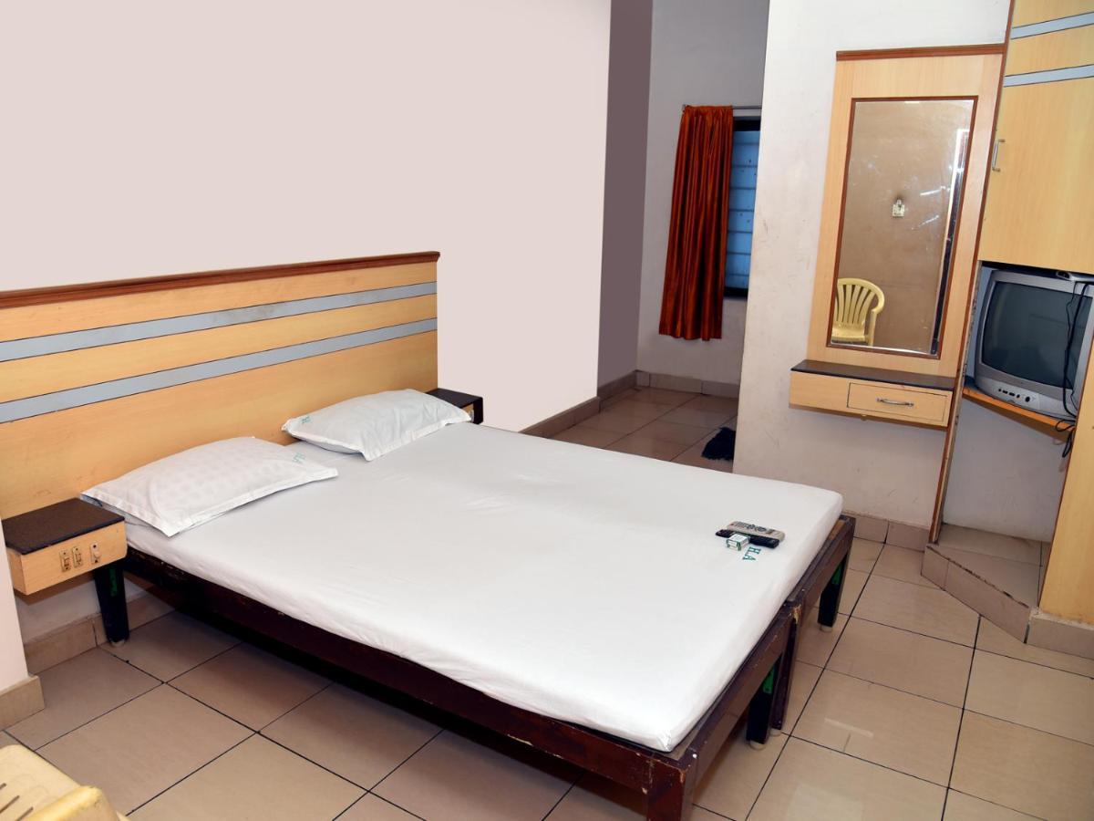 Hotel Aditya Puducherry Exterior foto