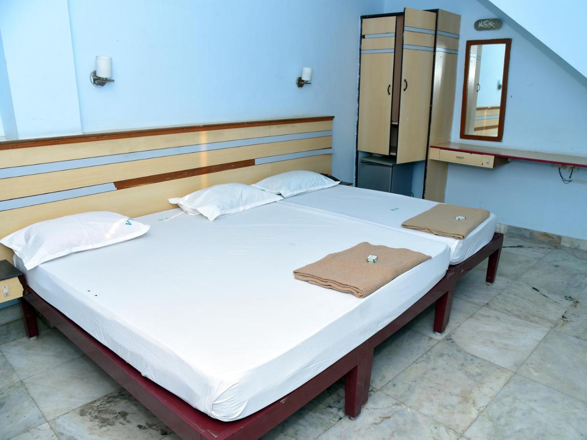 Hotel Aditya Puducherry Exterior foto